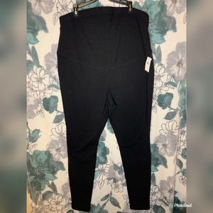 NWT Old Navy Black Maternity Leggings Large